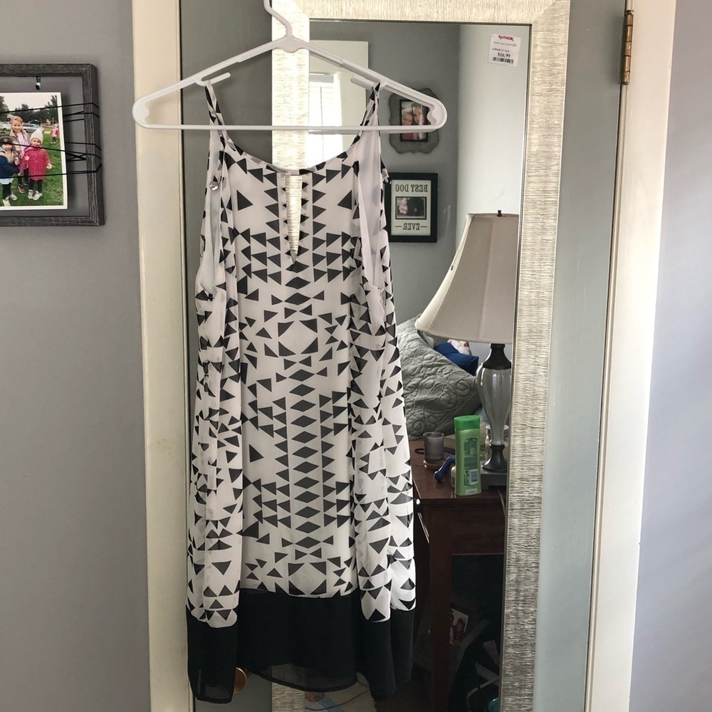 Dress​​​​​​​​​​​